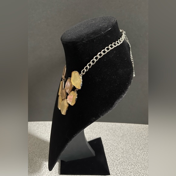 Cream Faux Stone Statement Bib Necklace - Picture 3 of 8